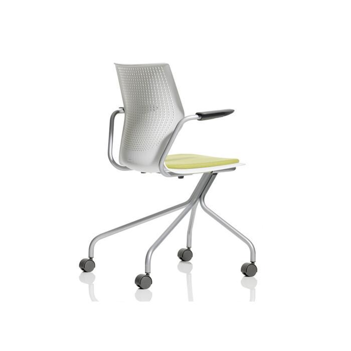 Knoll Multigeneration tuoli.